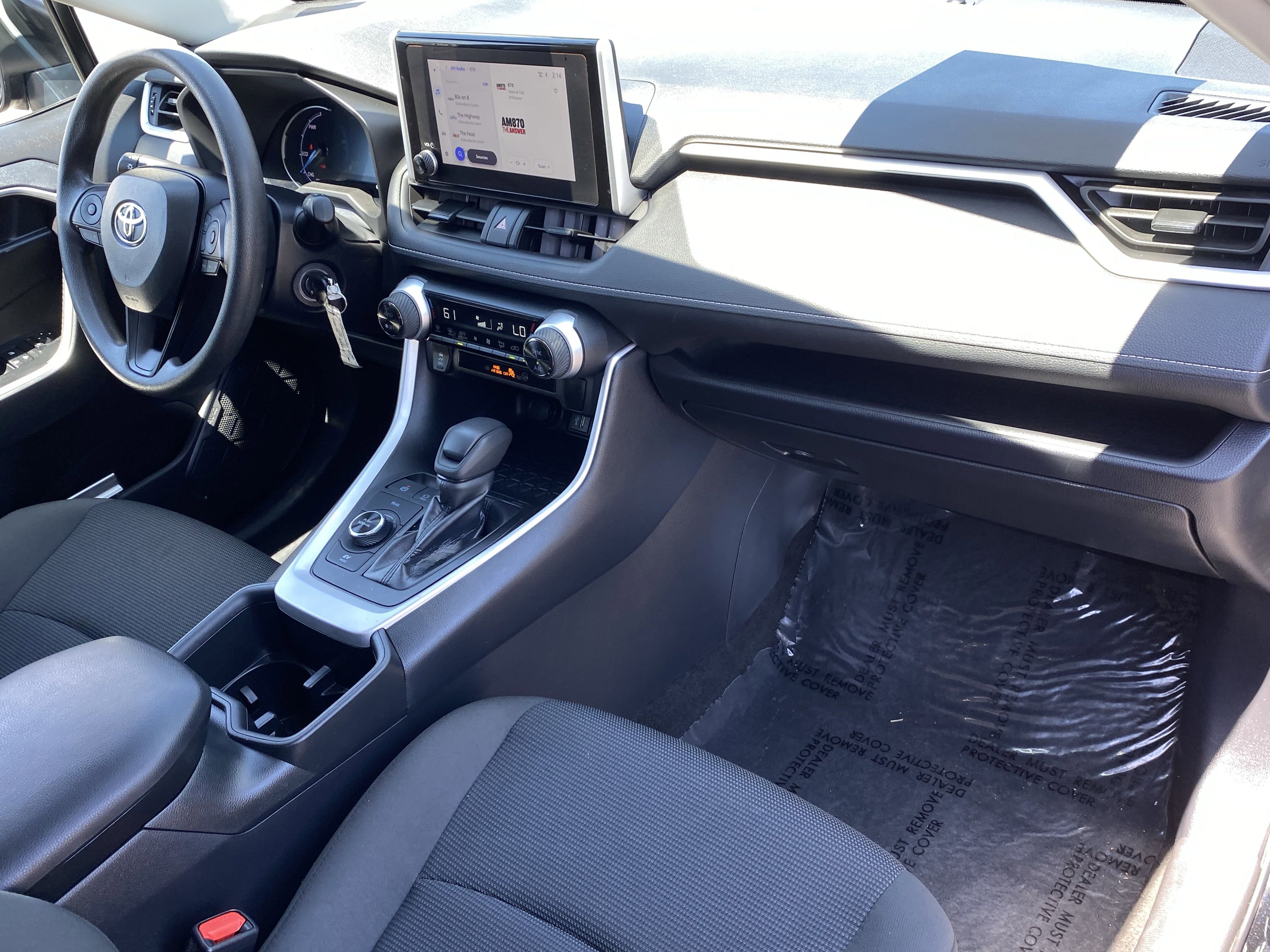 Used 2025 Toyota RAV4 LE image 10