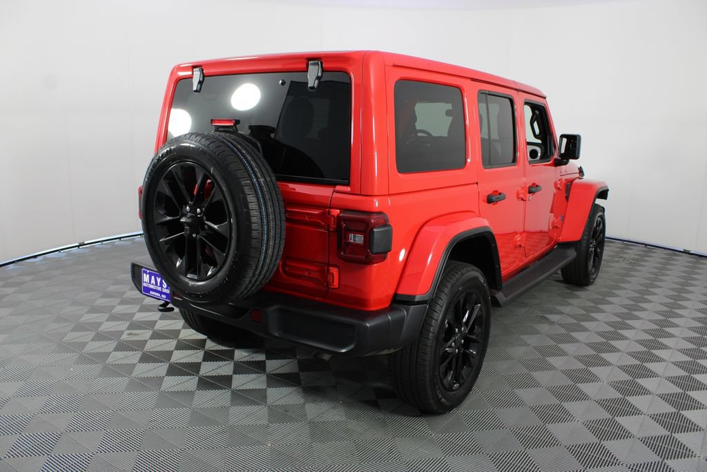 Used 2025 Jeep Wrangler Unlimited Sahara AWD/4WD image 23