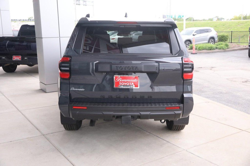 New 2026 Toyota 4Runner SR5 AWD/4WD image 6