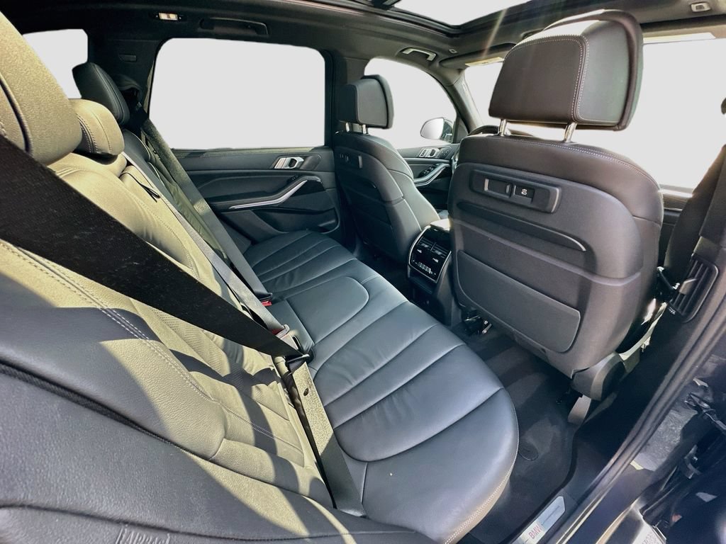 Used 2019 BMW X5 xDrive40i w/ Executive Package AWD/4WD image 29
