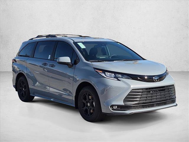 New 2026 Toyota Sienna XLE Woodland Edition AWD/4WD image 7