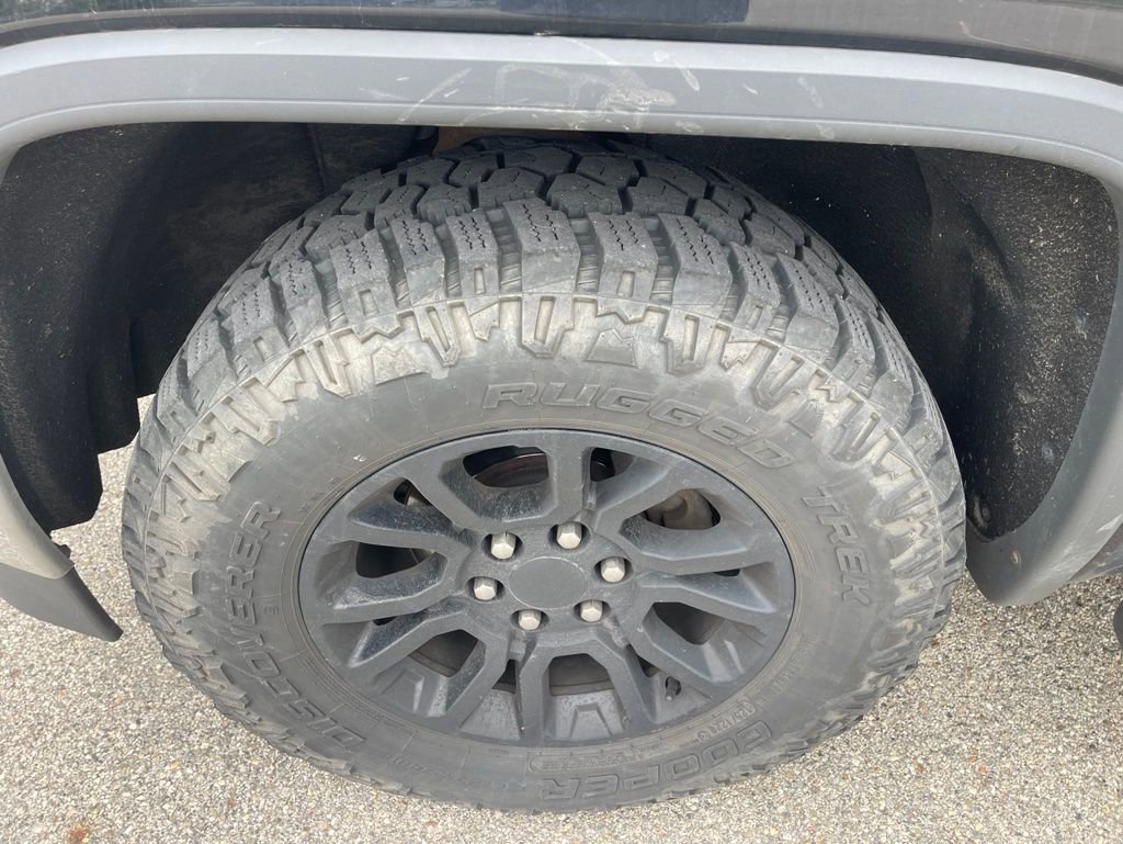 Used 2018 GMC Sierra 1500 SLE w/ SLE Value Package AWD/4WD image 21