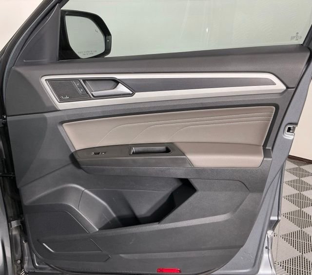 Used 2022 Volkswagen Atlas SEL Premium AWD/4WD image 25