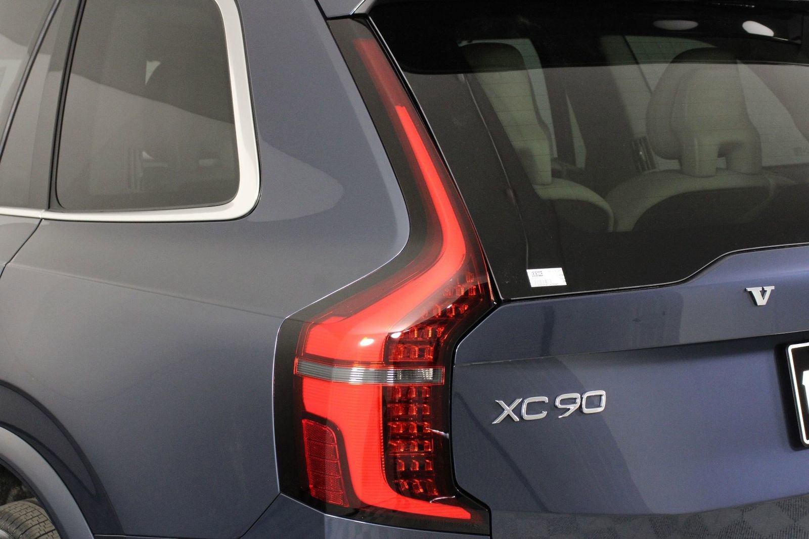 New 2026 Volvo XC90 T8 Ultra w/ Protection Package Premier image 15