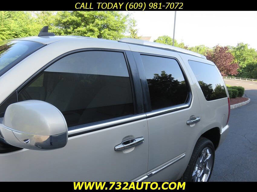 Used 2007 Cadillac Escalade AWD w/ Information Package image 29