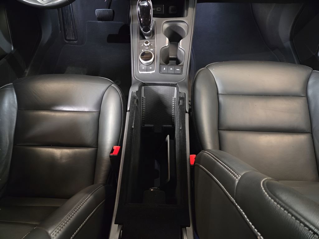 Used 2024 Cadillac XT4 Premium Luxury image 20