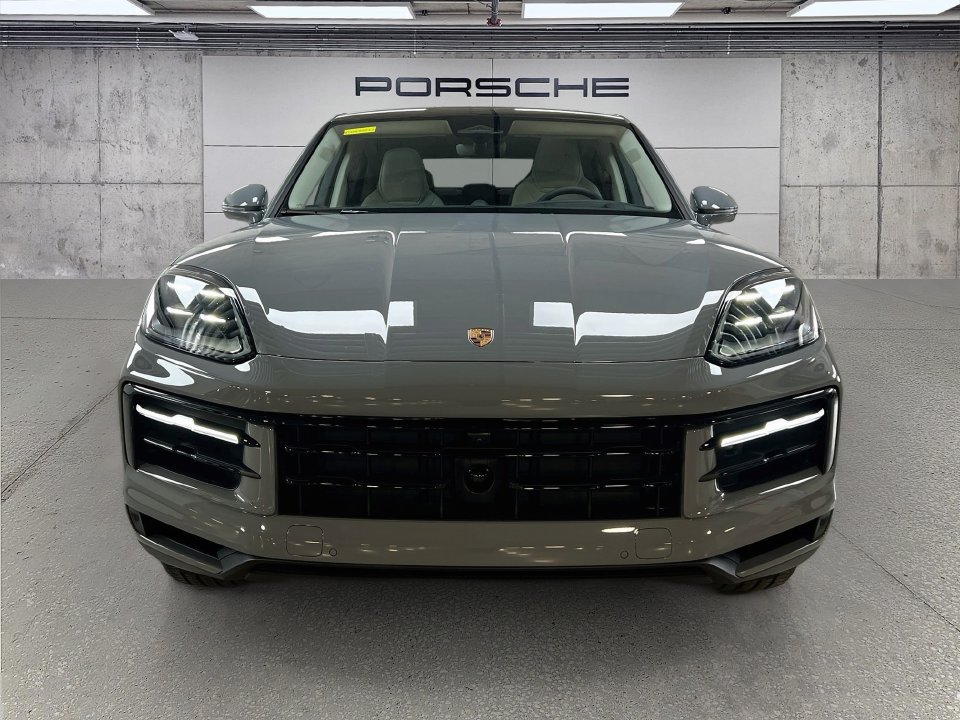New 2026 Porsche Cayenne Coupe AWD/4WD image 6