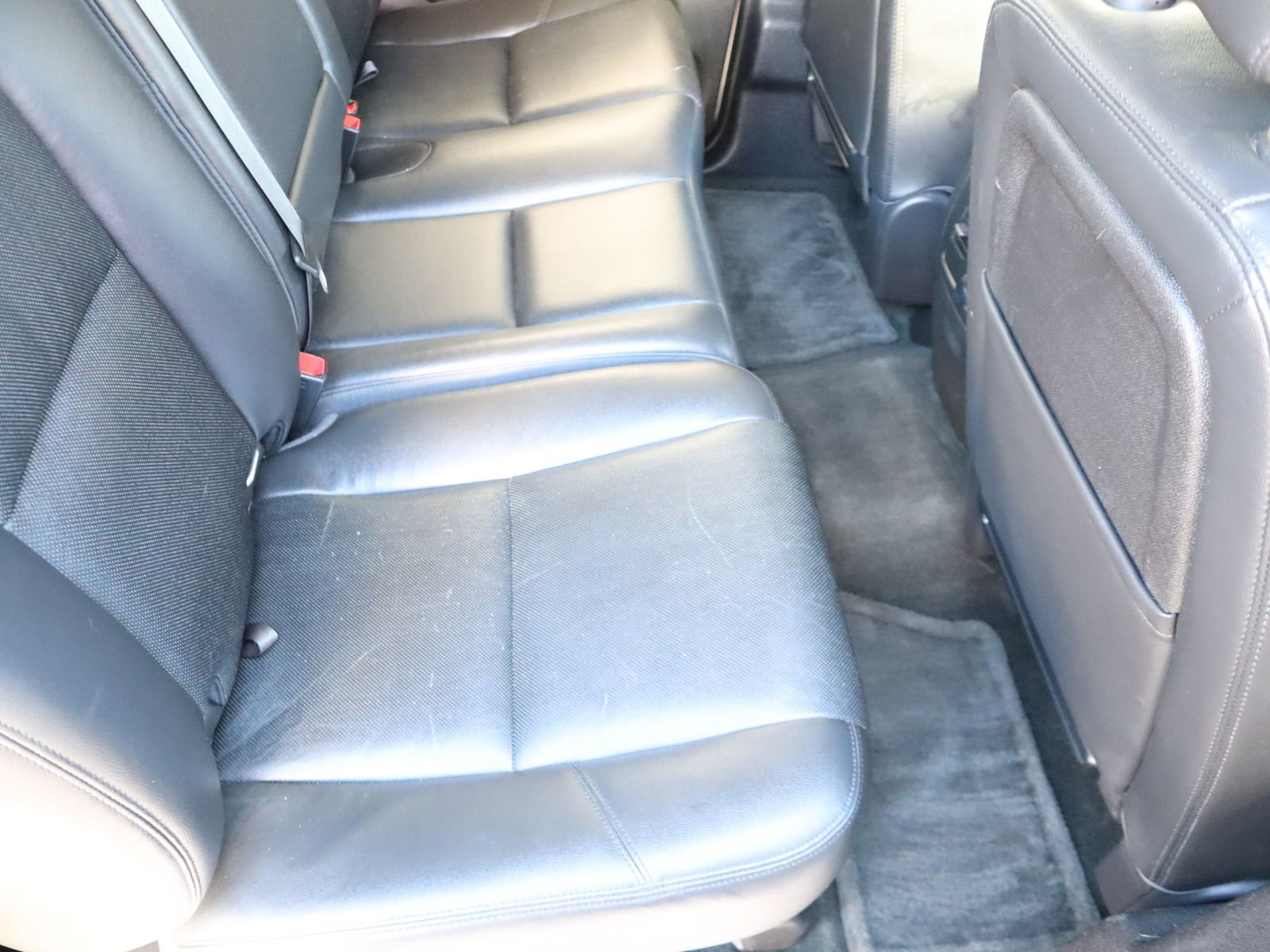 Used 2013 Chevrolet Avalanche LTZ image 45