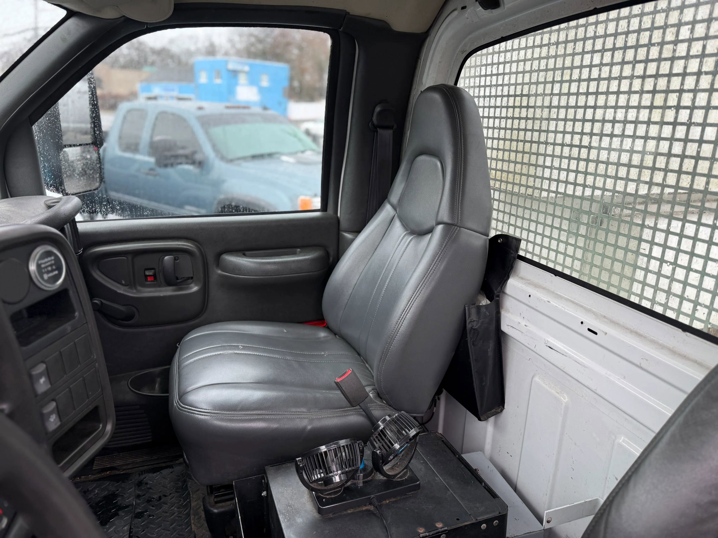 Used 2007 Chevrolet Kodiak C4500 2WD Regular Cab image 26