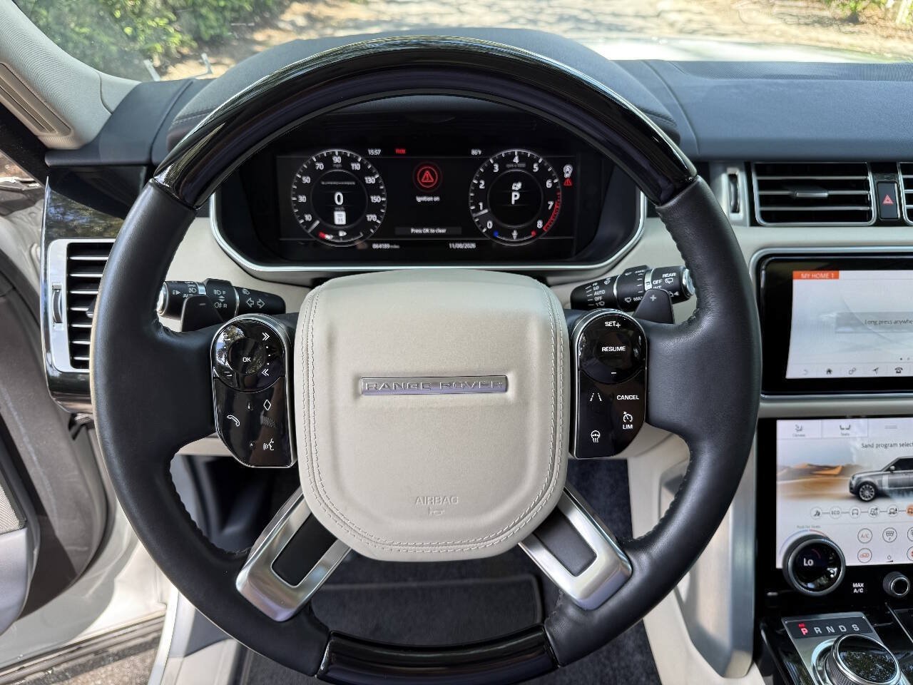 Used 2018 Land Rover Range Rover Supercharged AWD/4WD image 25