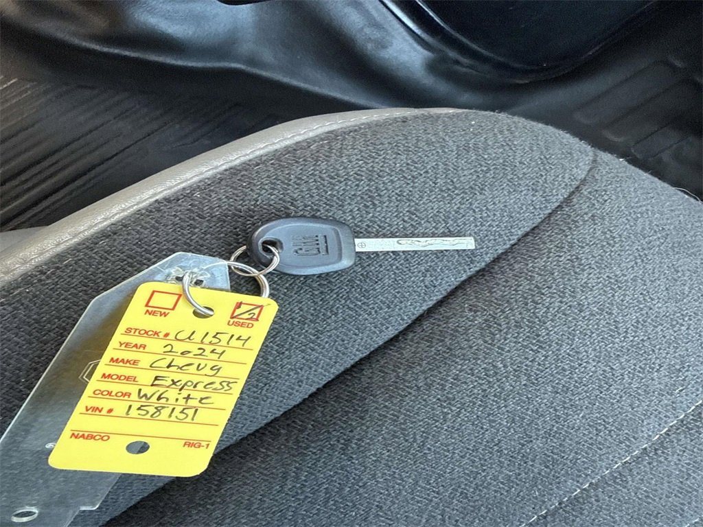 Used 2024 Chevrolet Express 2500 w/ Driver Convenience Package image 30