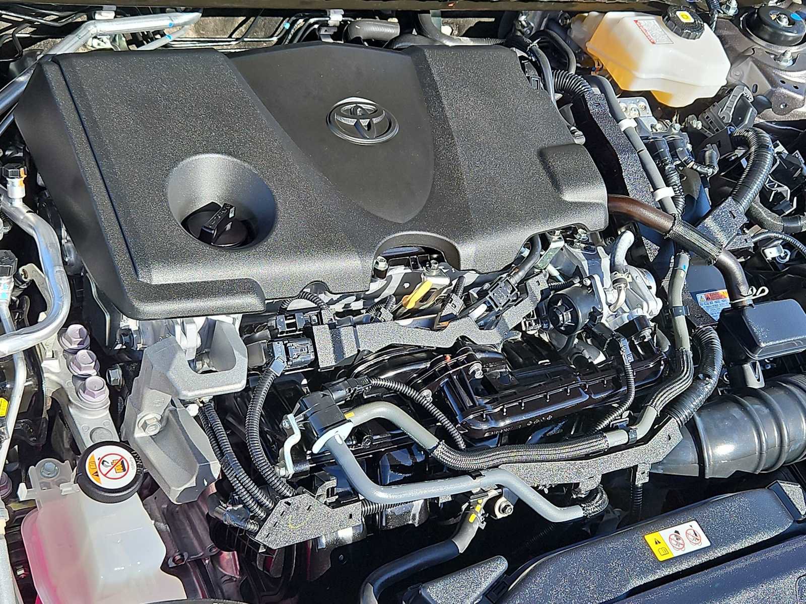 Used 2024 Toyota Camry SE FWD image 14