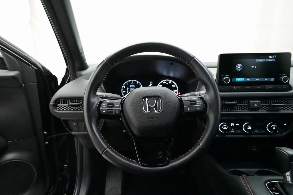 Certified 2025 Honda HR-V Sport image 4