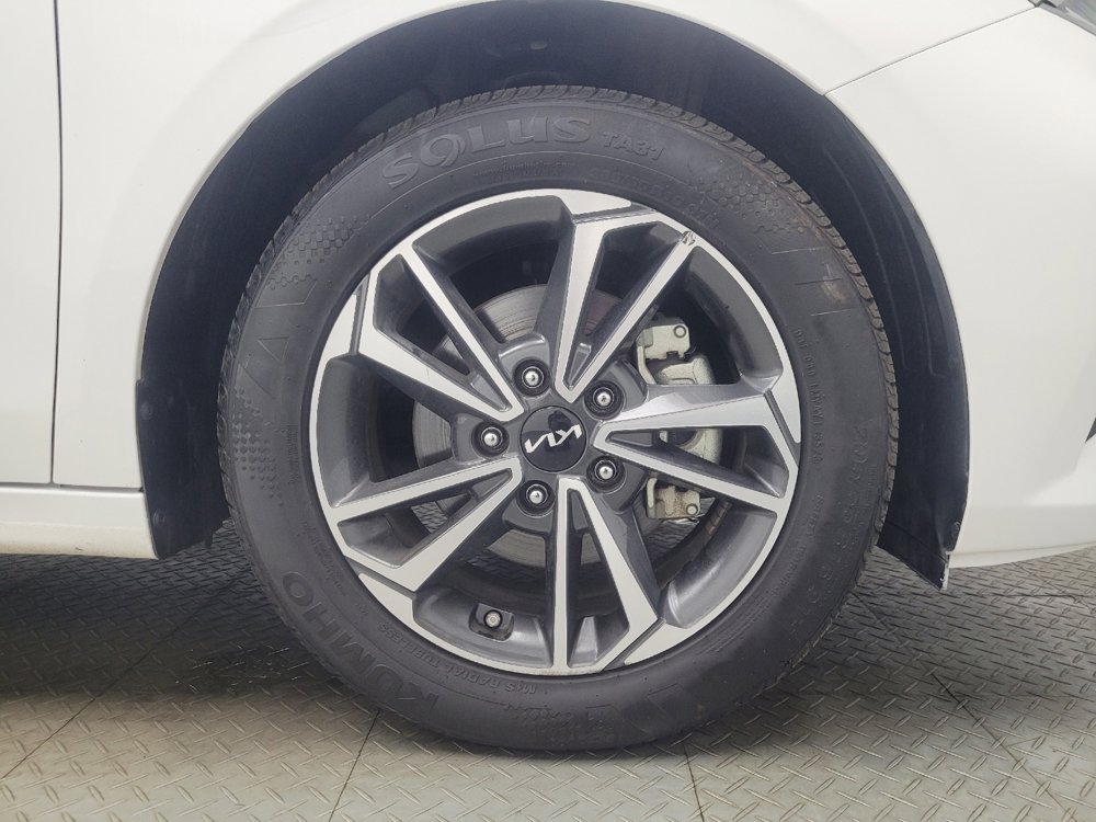 Used 2023 Kia Forte LXS image 31