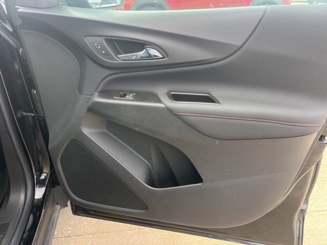 Used 2022 Chevrolet Equinox RS w/ LPO, Floor Liner Package image 57