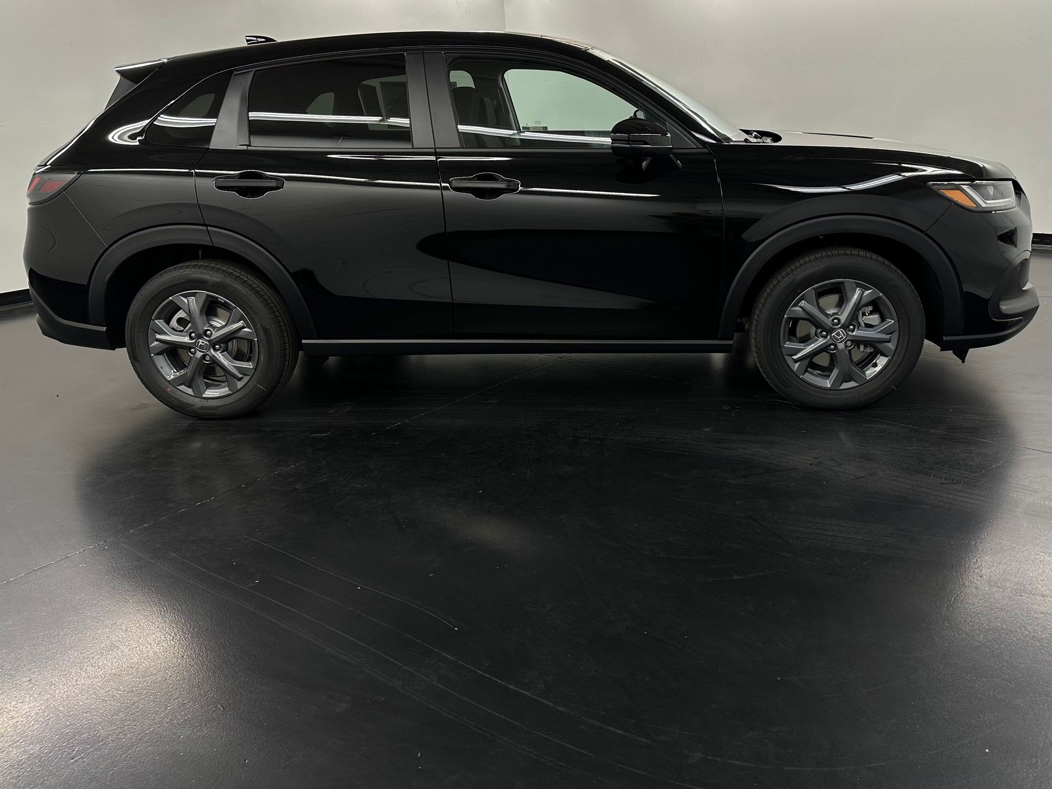 New 2026 Honda HR-V LX image 8