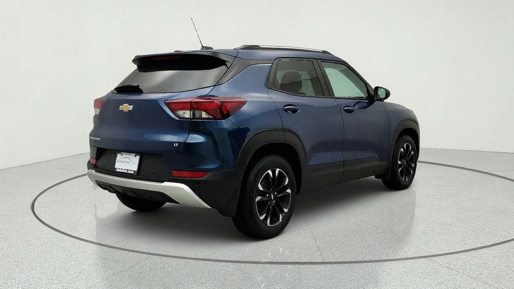 Used 2021 Chevrolet TrailBlazer LT w/ Convenience Package FWD image 5