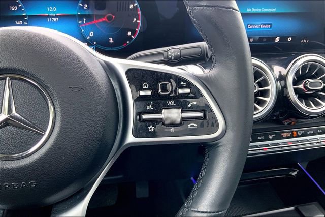 Certified 2022 Mercedes-Benz GLB 250 4MATIC image 21
