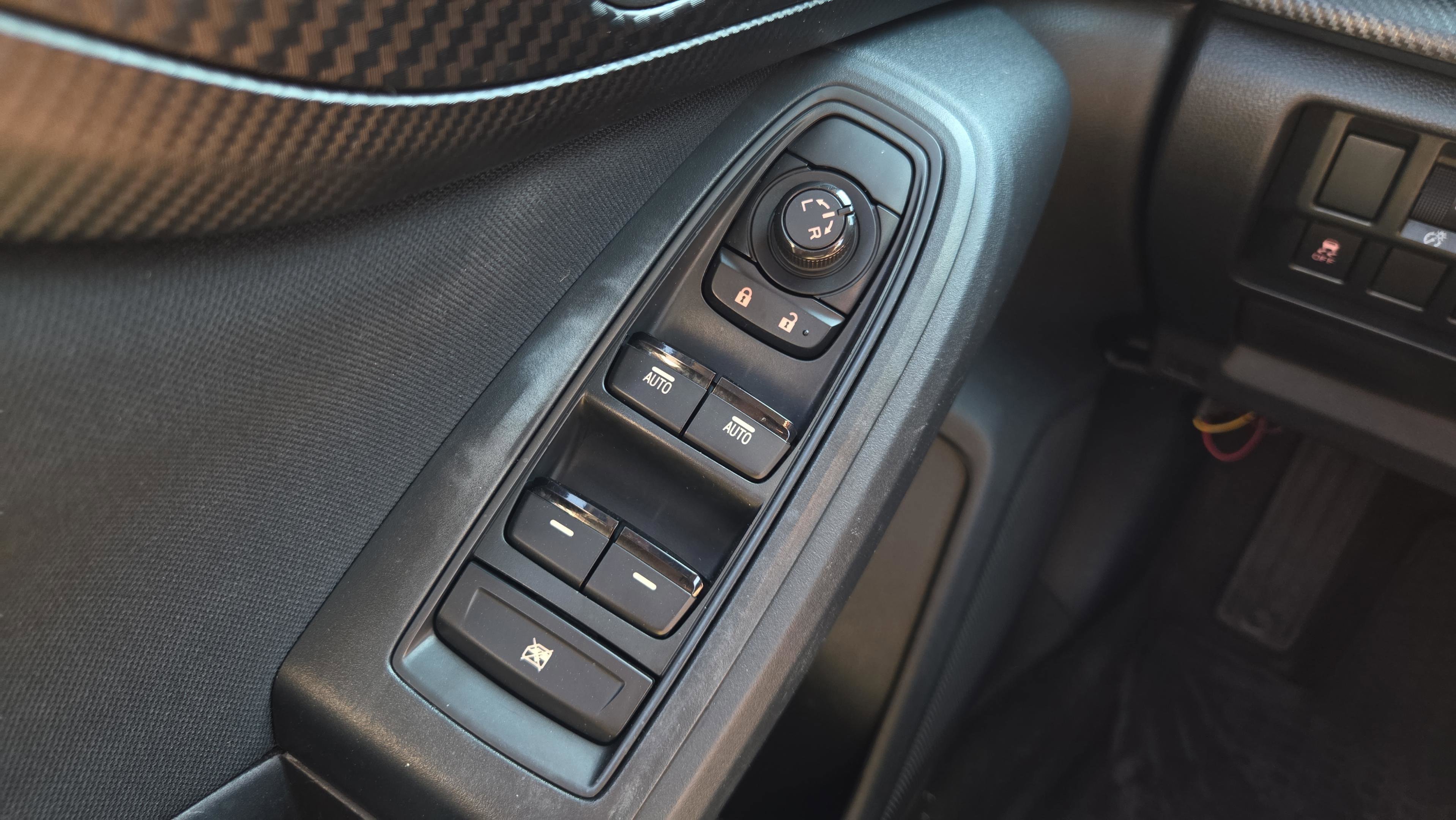 Used 2018 Subaru Crosstrek 2.0i image 30