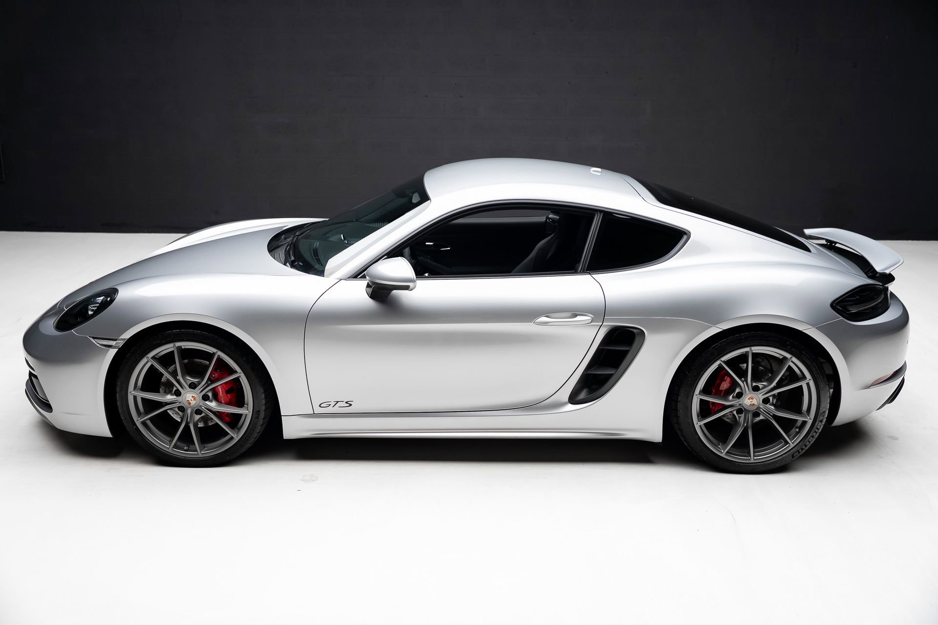 Used 2019 Porsche 718 Cayman GTS image 16