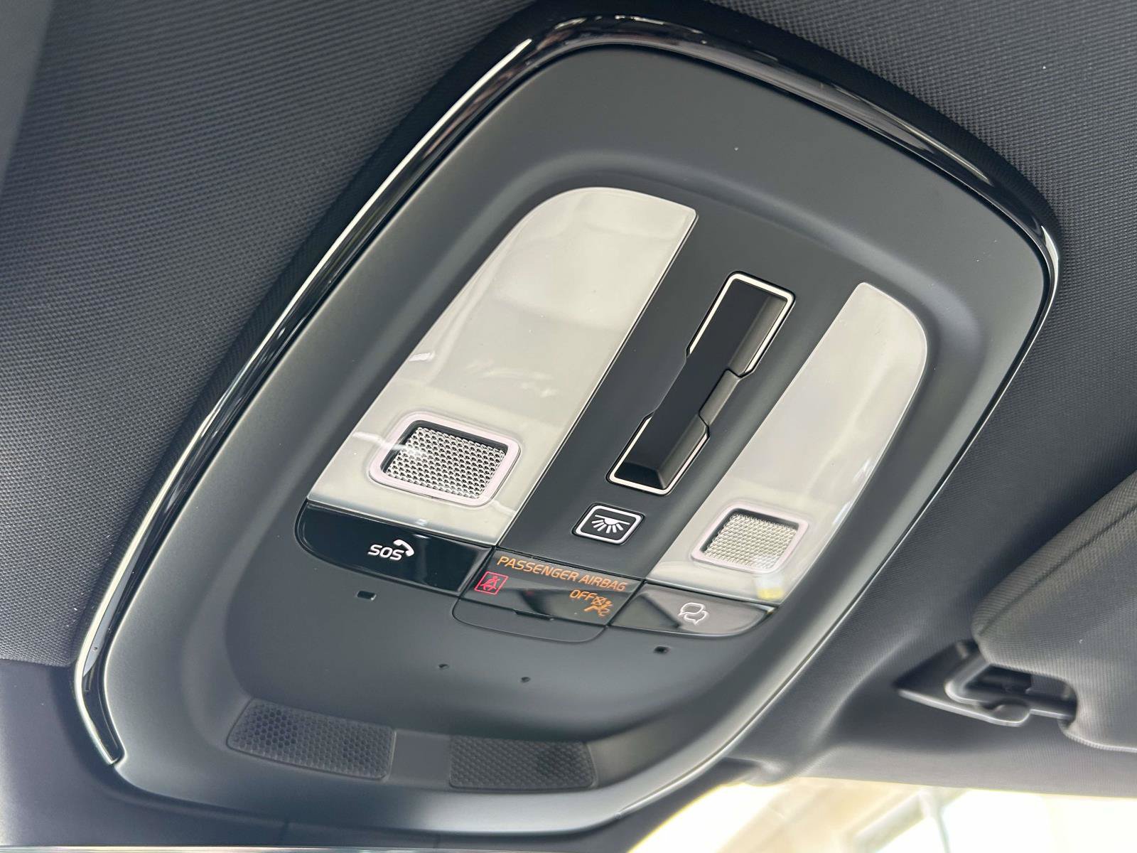 New 2026 Volvo XC90 B5 Core AWD/4WD image 30