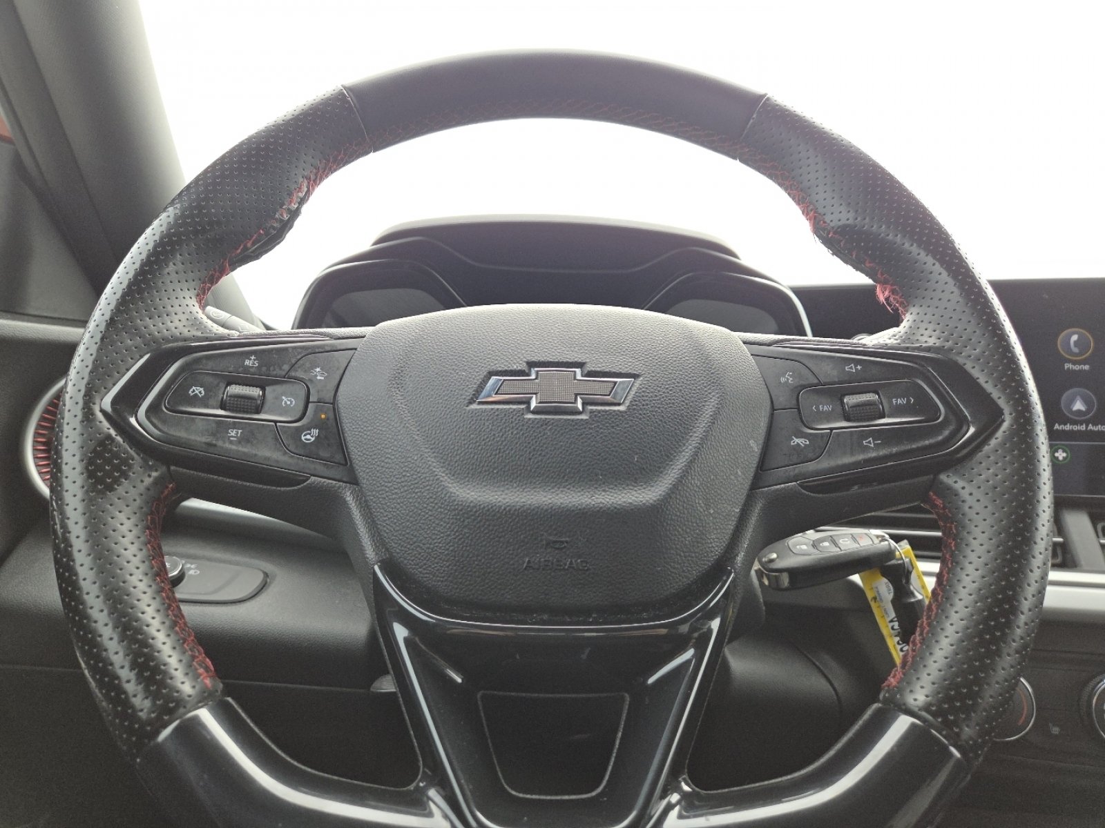 Used 2024 Chevrolet Trax RS w/ Driver Confidence Package FWD image 23