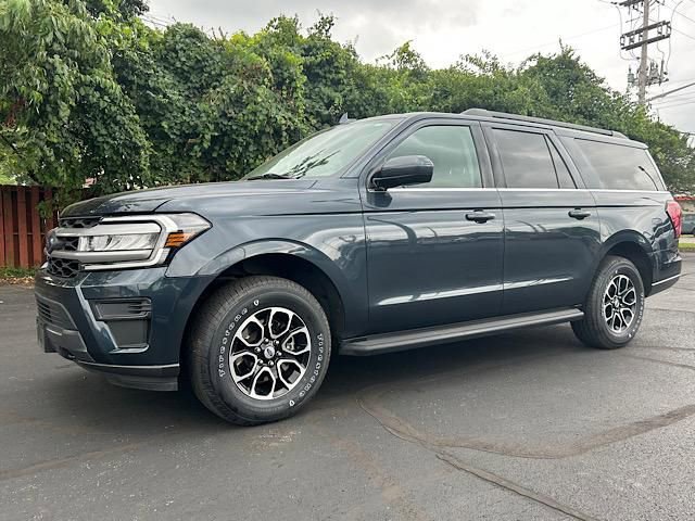 Used 2022 Ford Expedition Max XLT image 17