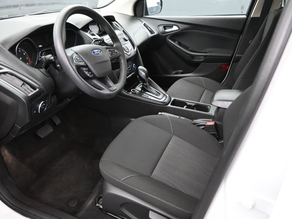 Used 2018 Ford Focus SE image 9
