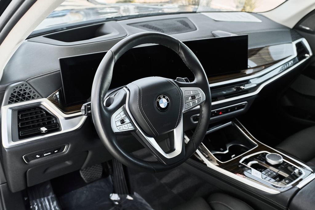 Used 2026 BMW X7 xDrive40i w/ Premium Package AWD/4WD image 19