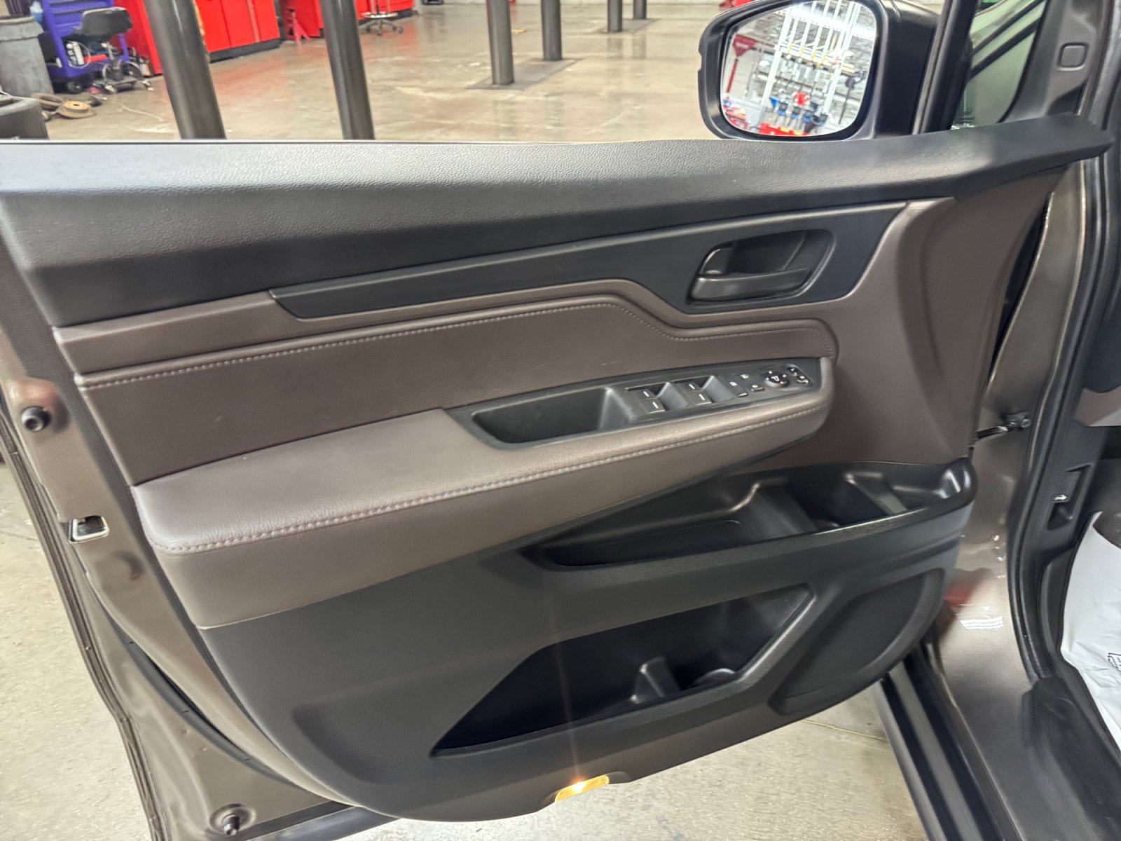 Used 2019 Honda Odyssey EX image 13
