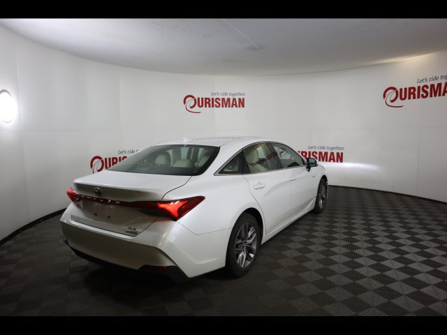 Used 2020 Toyota Avalon XLE w/ Moonroof Package FWD image 22
