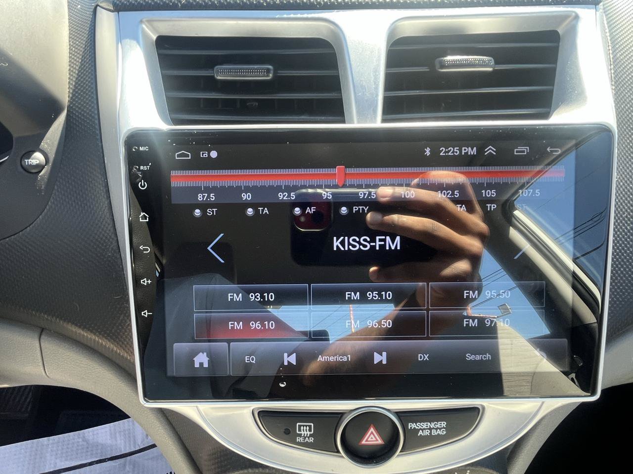Used 2015 Hyundai Accent GLS FWD image 36
