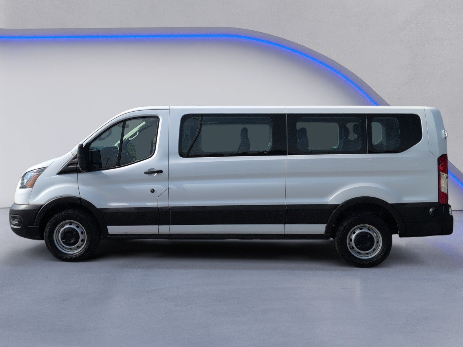 Used 2024 Ford Transit 350 XL RWD image 3