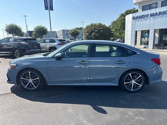 Used 2024 Honda Civic Touring image 2