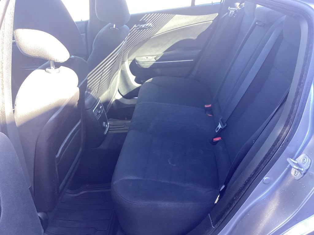 Used 2014 Dodge Charger SE RWD image 17