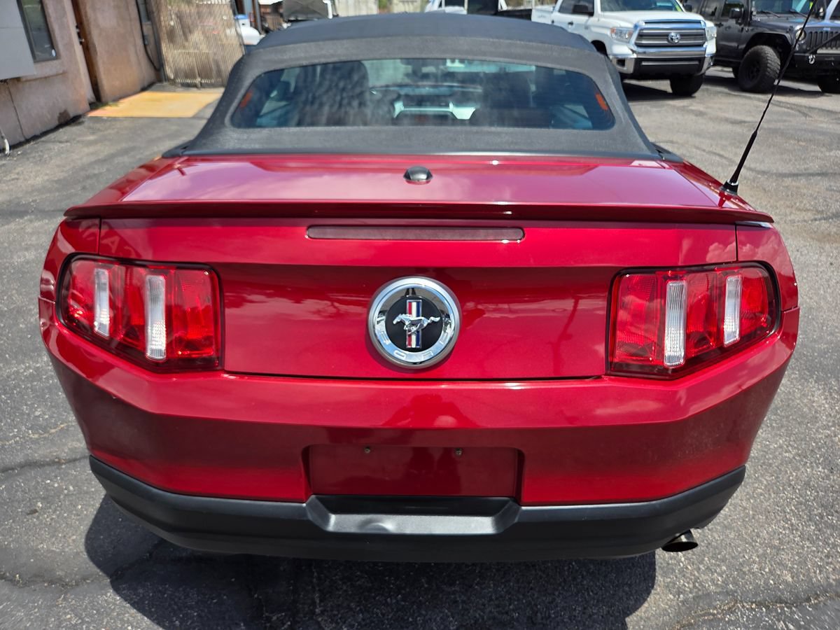 Used 2010 Ford Mustang Premium RWD image 8