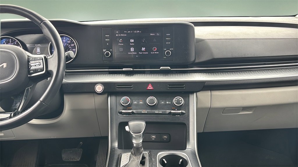 Used 2022 Kia Carnival LX image 21