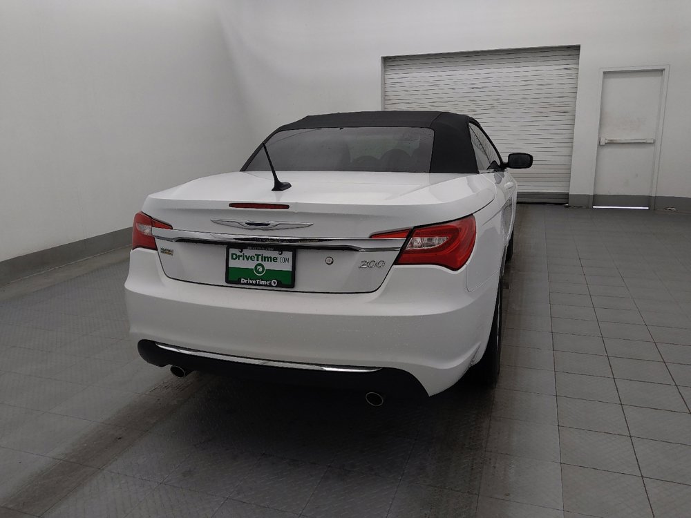 Used 2014 Chrysler 200 Touring image 7