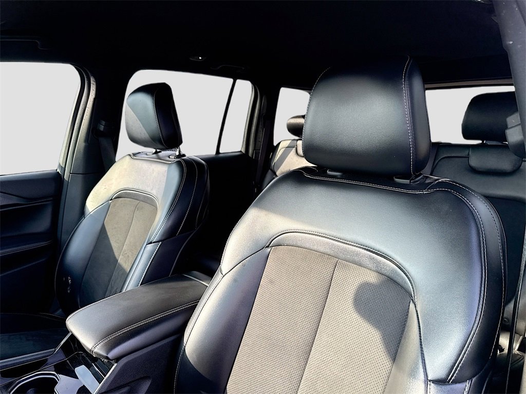 Used 2023 Jeep Grand Cherokee Altitude image 12