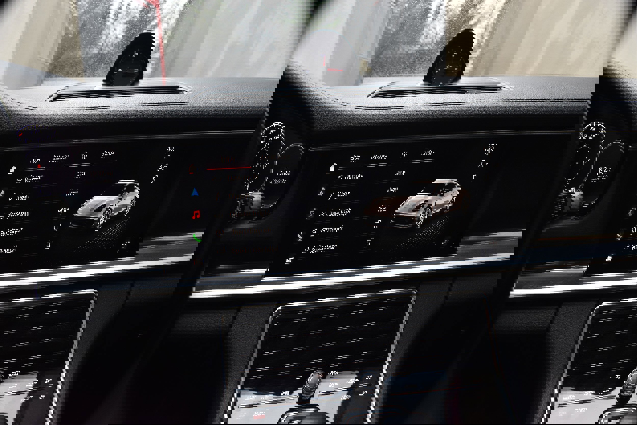 Used 2023 Porsche Panamera 4 Platinum Edition image 38