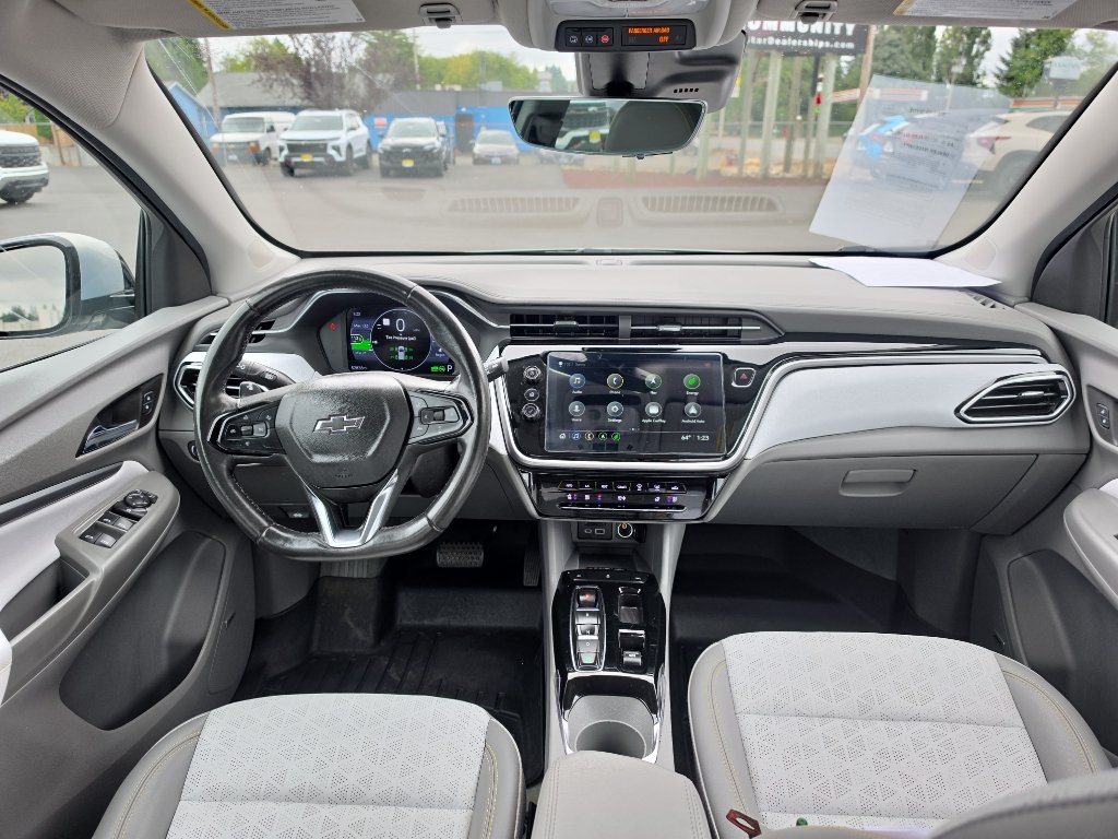 Certified 2023 Chevrolet Bolt EUV Premier w/ Sun & Sound Package FWD image 21