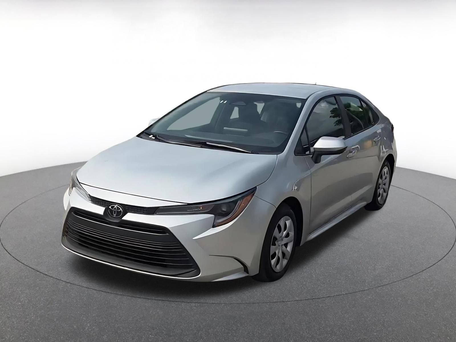 Used 2025 Toyota Corolla LE FWD image 7