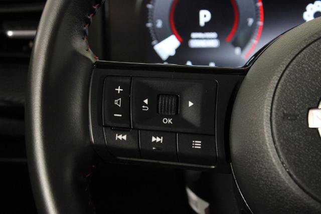 Certified 2026 Nissan Kicks SR FWD image 26