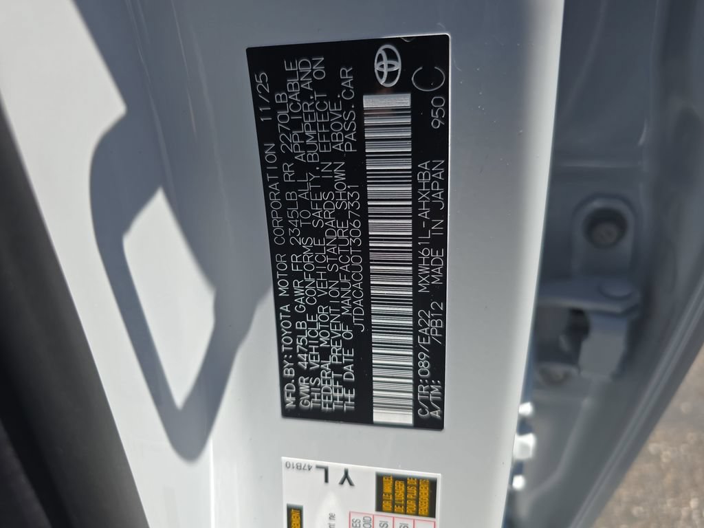 Used 2026 Toyota Prius Plug-In Hybrid w/ Limited Premium Package FWD image 36