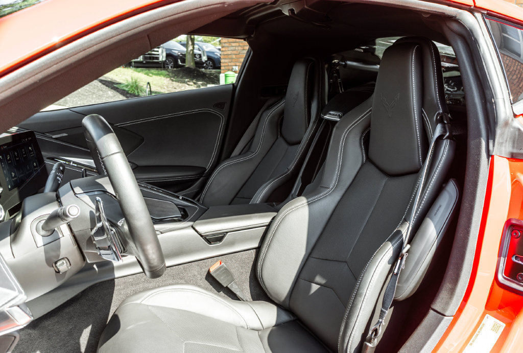 Used 2024 Chevrolet Corvette Stingray Coupe w/ 1LT RWD image 6