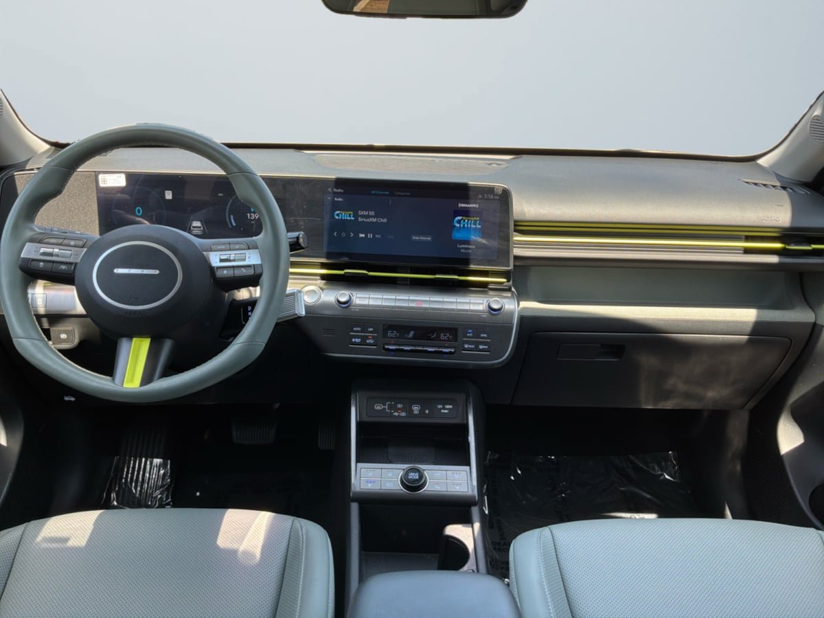 Used 2024 Hyundai Kona Limited FWD image 10