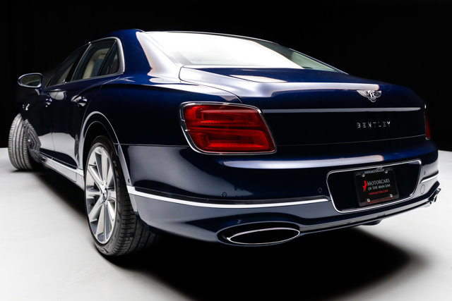 Used 2021 Bentley Flying Spur W12 image 22
