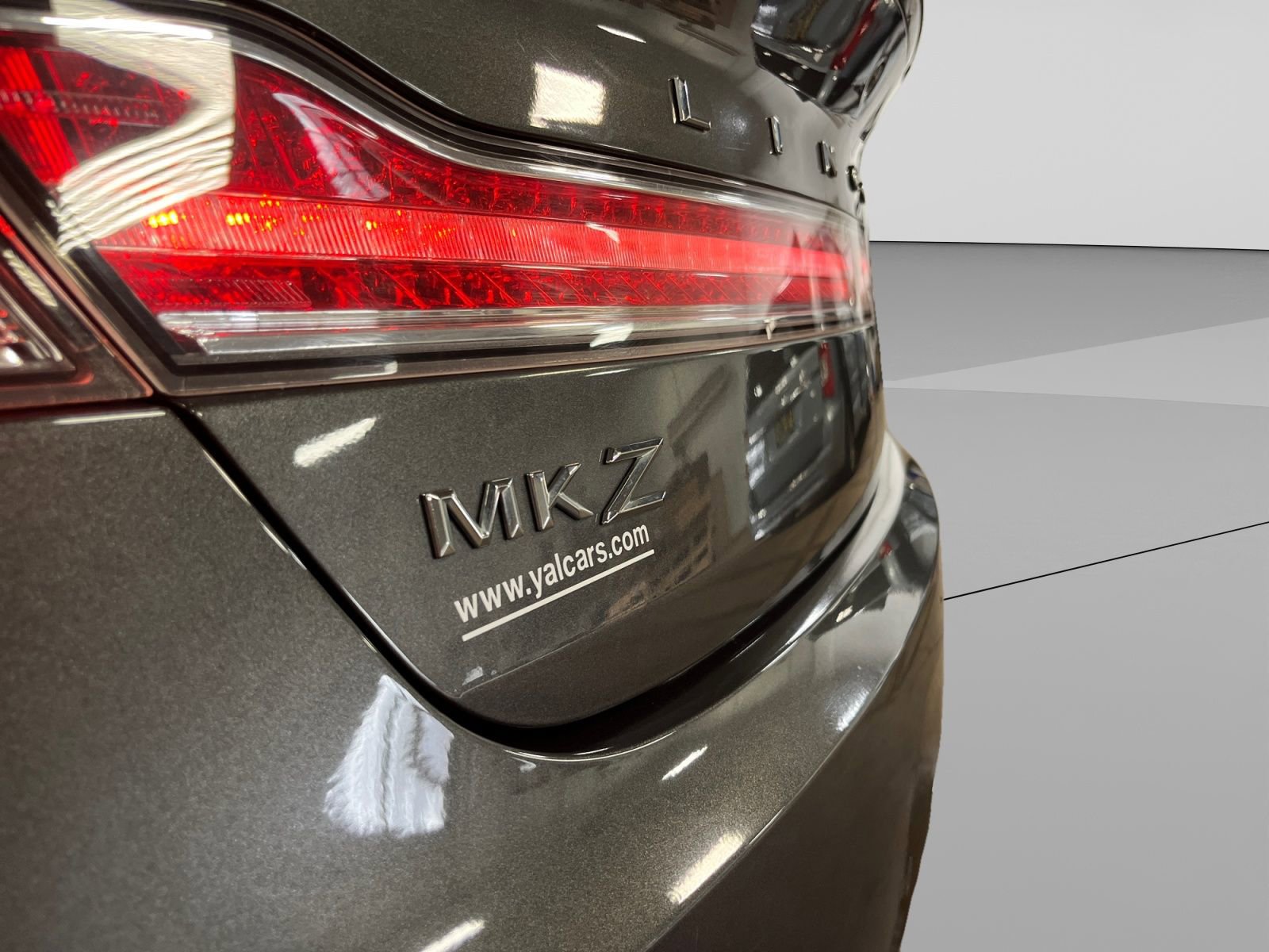 Used 2019 Lincoln MKZ Reserve w/ Reserve Plus Package AWD/4WD image 42