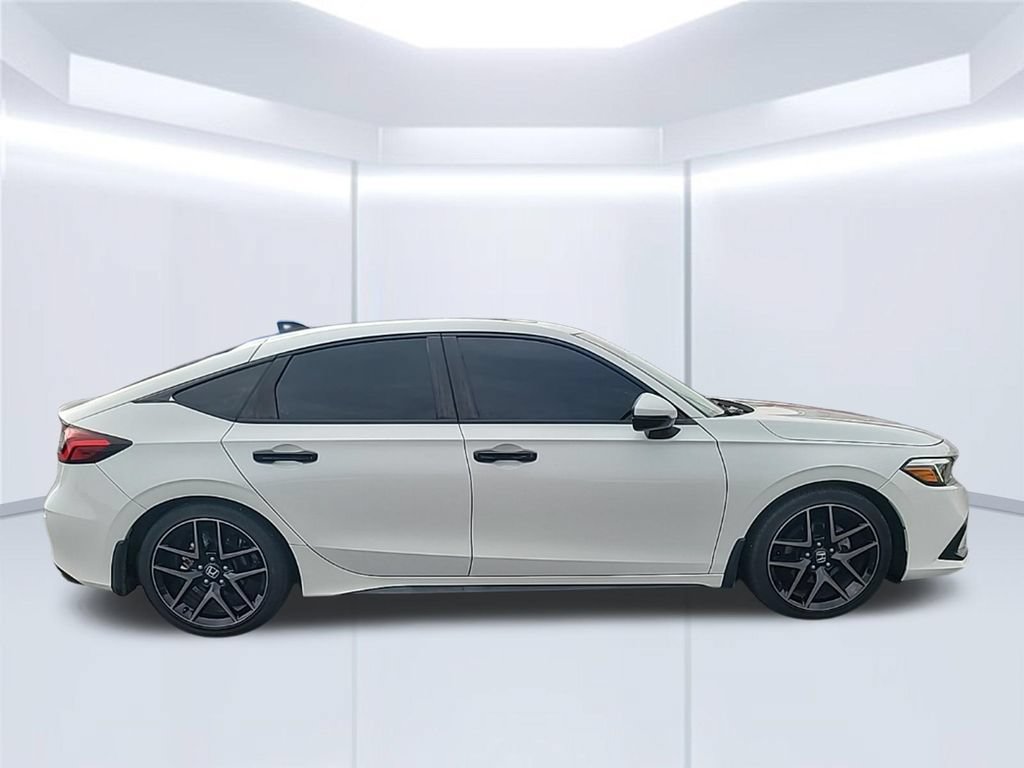 Used 2022 Honda Civic Sport Touring image 4
