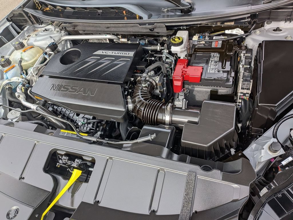 Used 2025 Nissan Rogue SV AWD/4WD image 23